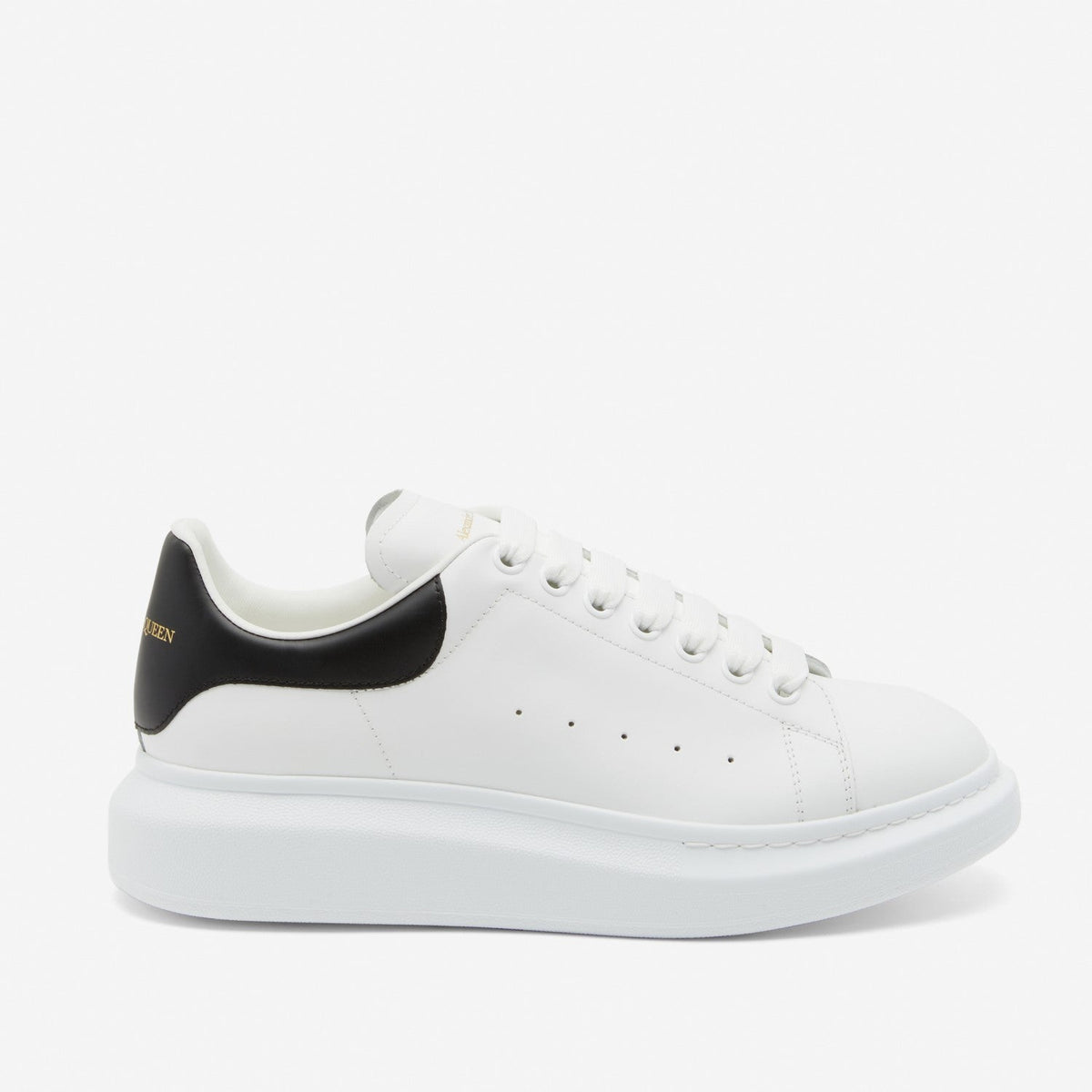 Men's Oversized Sneaker in White/black