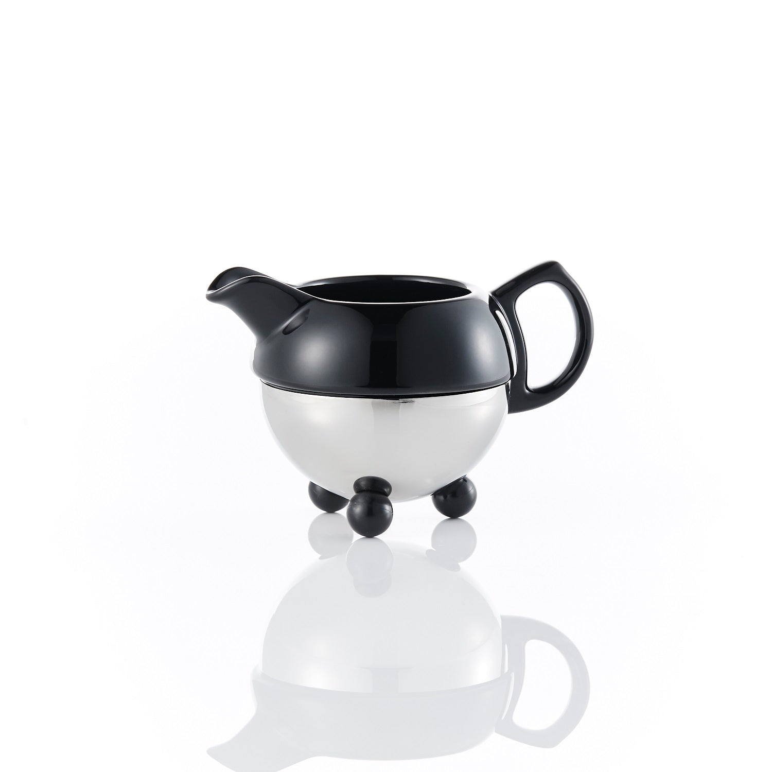 Design Creamer in Black