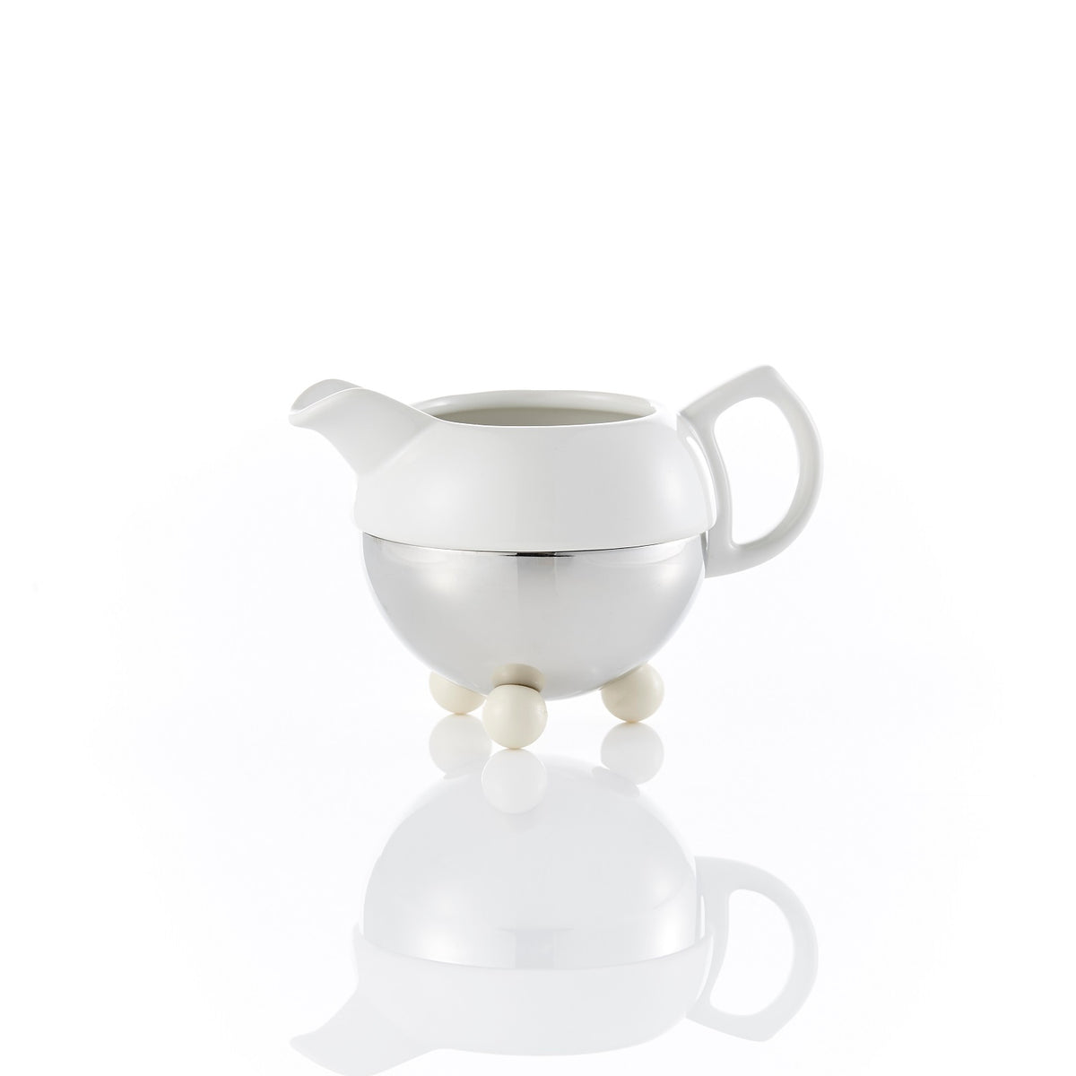 Design Creamer in White
