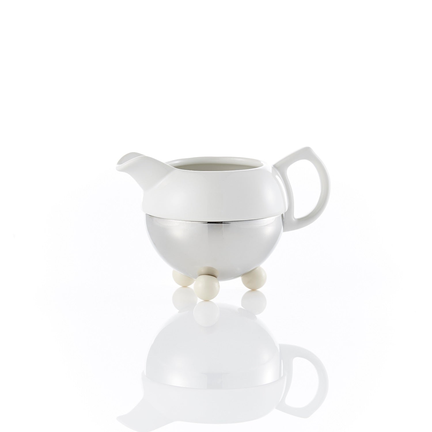 Design Creamer in White