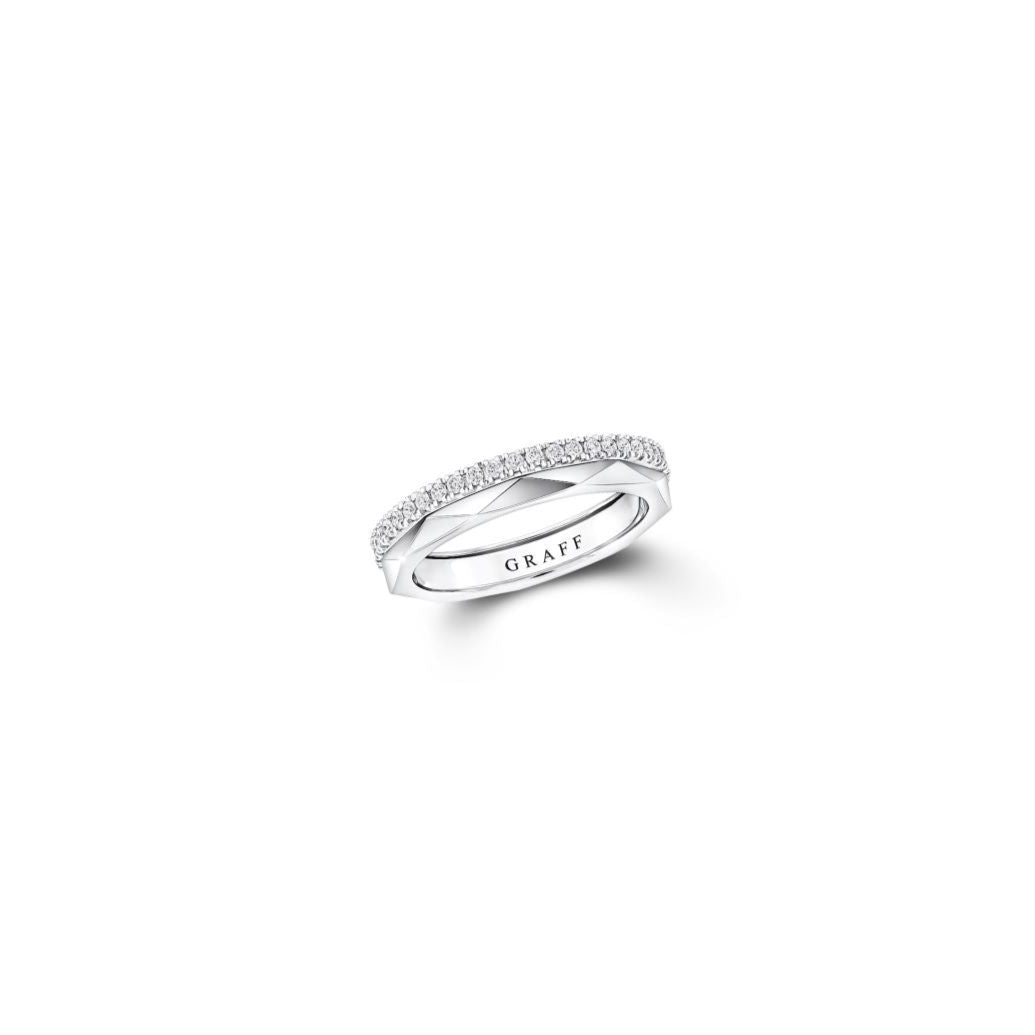Laurence Graff Signature Collection white gold and pavé diamond ring