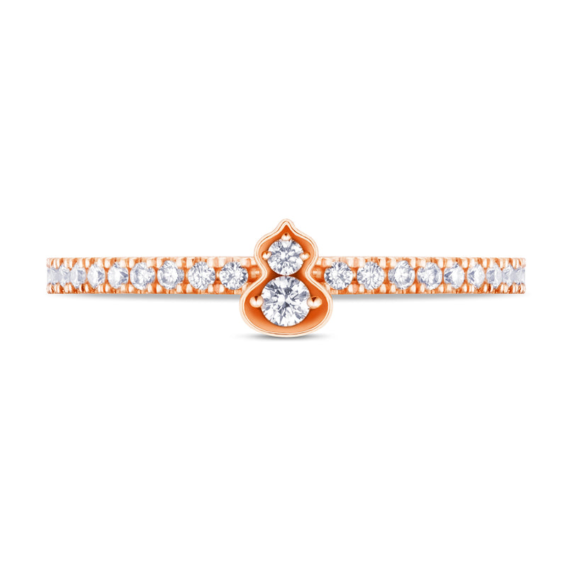 Wulu Mini Solitaire Ring in 18K Rose Gold Set with Diamonds