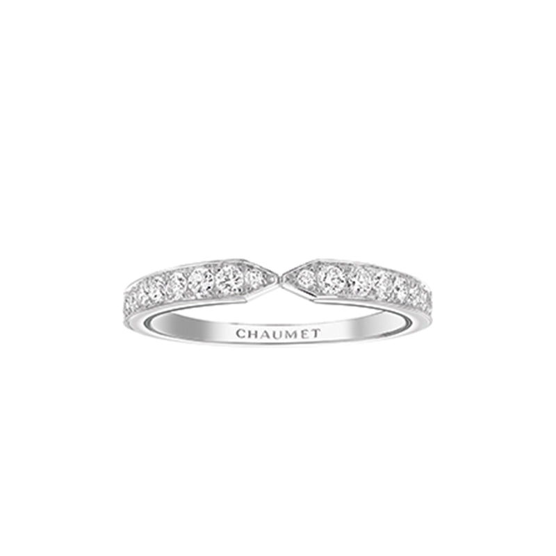 Triomphe de Chaumet wedding band